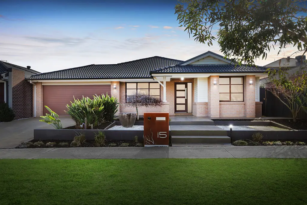 15 Bloom Avenue, Greenvale, VIC 3059