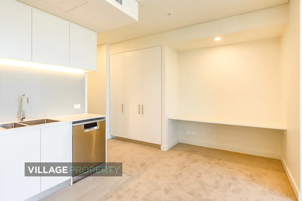 Stunning One Bedroom Plus Study With Botany Bay Water Views - Bloom Arncliffe