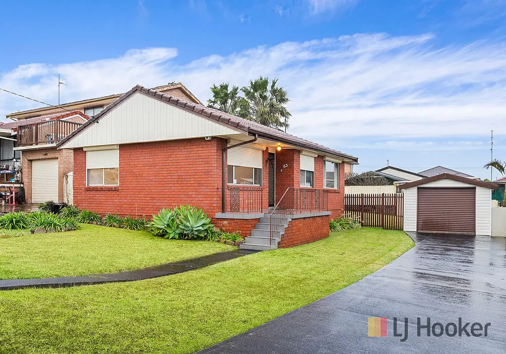 63 Madigan Boulevard, Mount Warrigal, NSW 2528