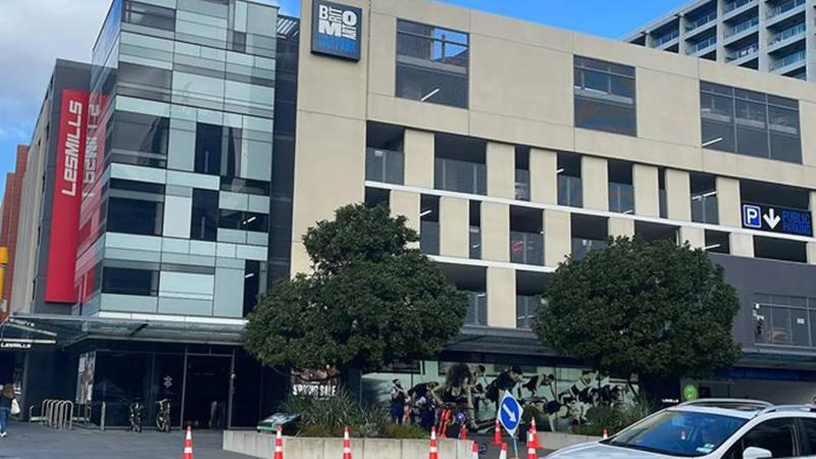 奥克兰CBD突发持刀伤人事件，造成一人受伤