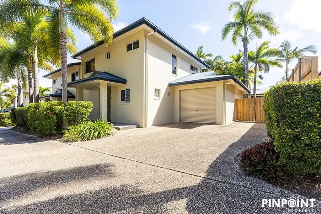 Coastal Living in Dolphin Heads