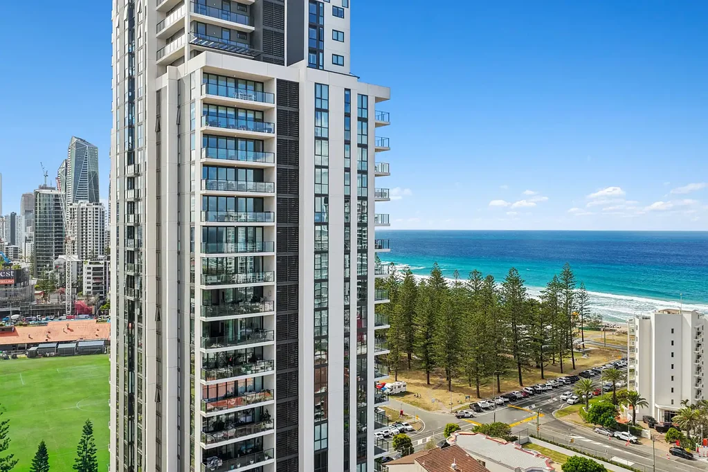 Broadbeach 2ห้องนอน Coastal Living with exceptional Investment Appeal-designed for owner-Occupiers and investors alike in the Heart of Broadbeach