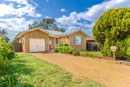 24 Swan Street, Dubbo