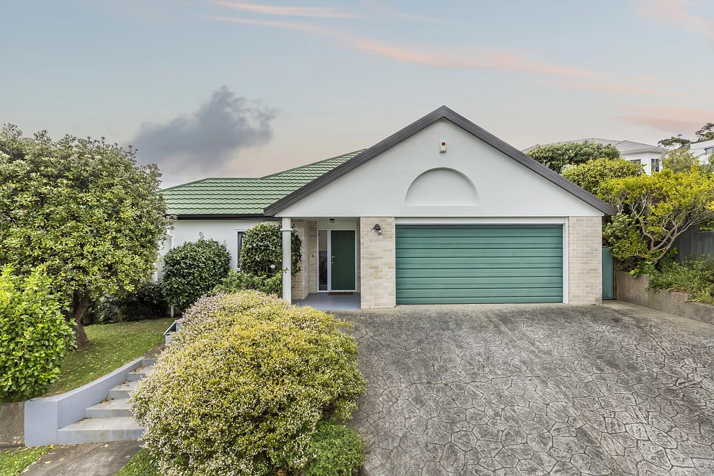 Papakowhai 3房  SUNNY, SPACIOUS & READY FOR FAMILY - RV $870,000