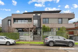 6/281 Tooronga Road, Glen Iris