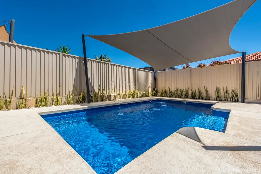 31 La Spezia Drive, Secret Harbour, WA 6173