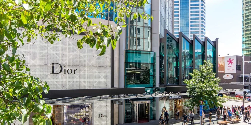 Auckland Central Savills - Premium location with Turn-key fit out