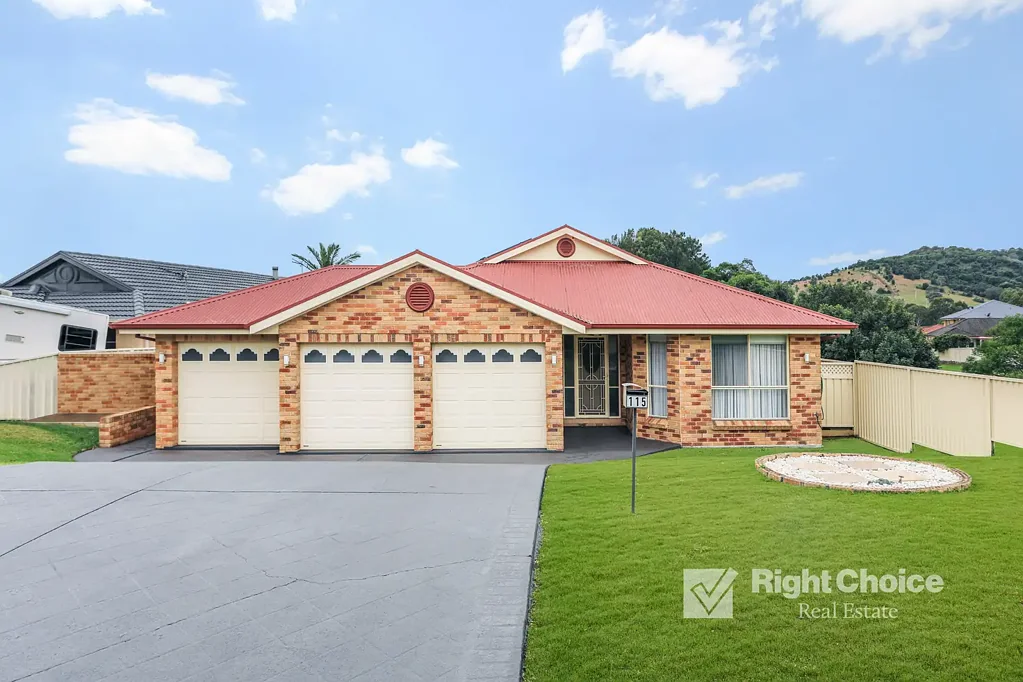 Albion Park 4房  The Perfect Family Home With Triple Garage!