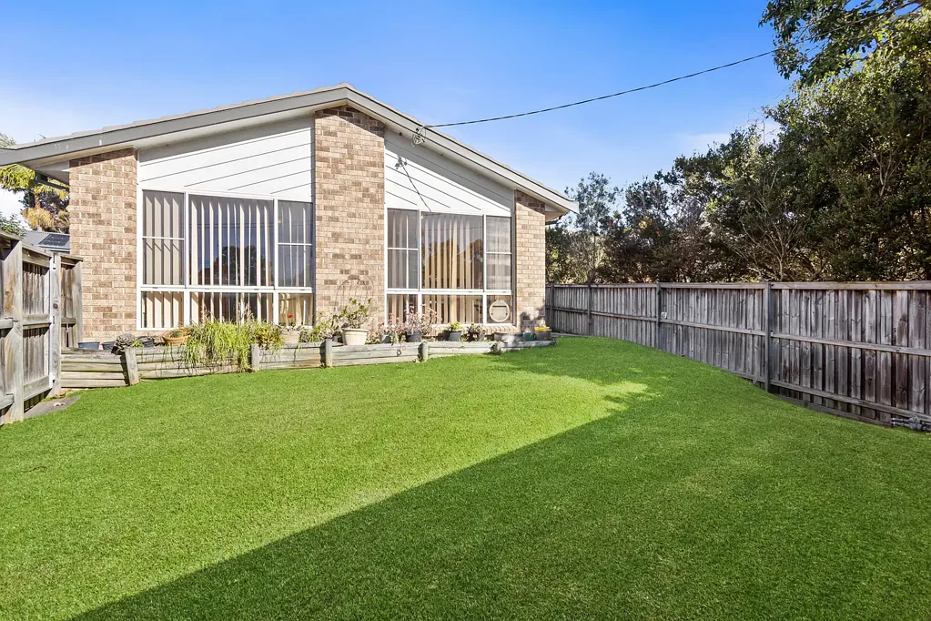Wamberal 3ਬੈੱਡਰੂਮ Single-Level Torrens Title Duplex