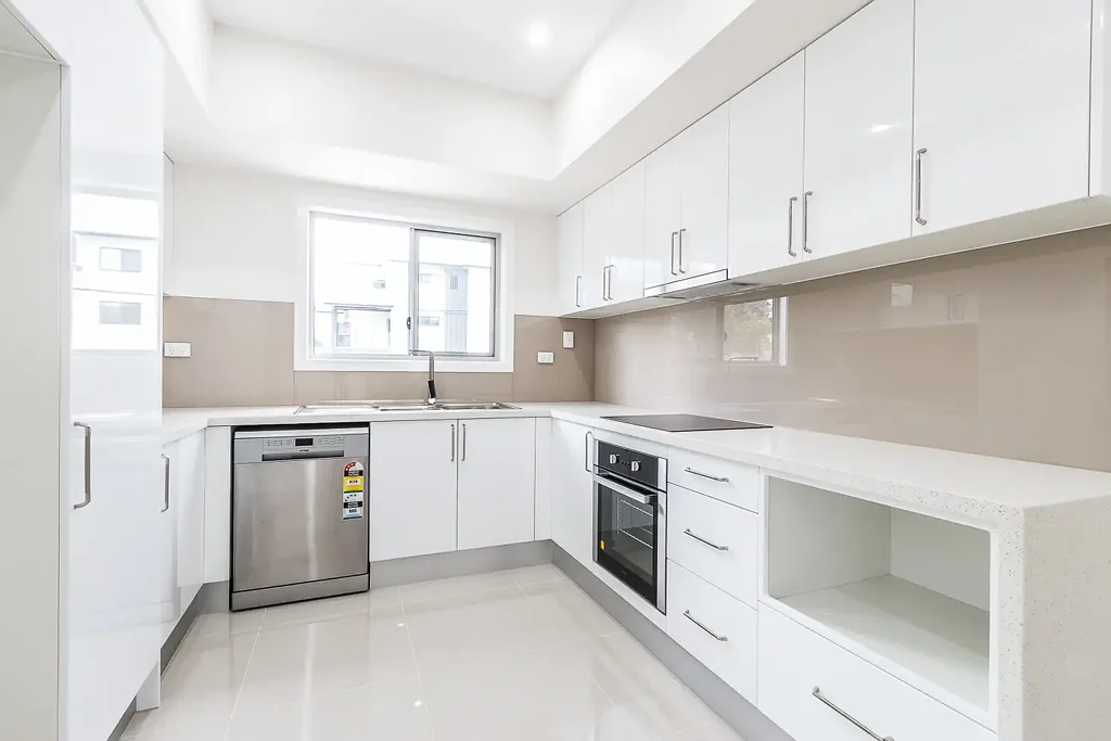 Stylish Apartment in Great Location.