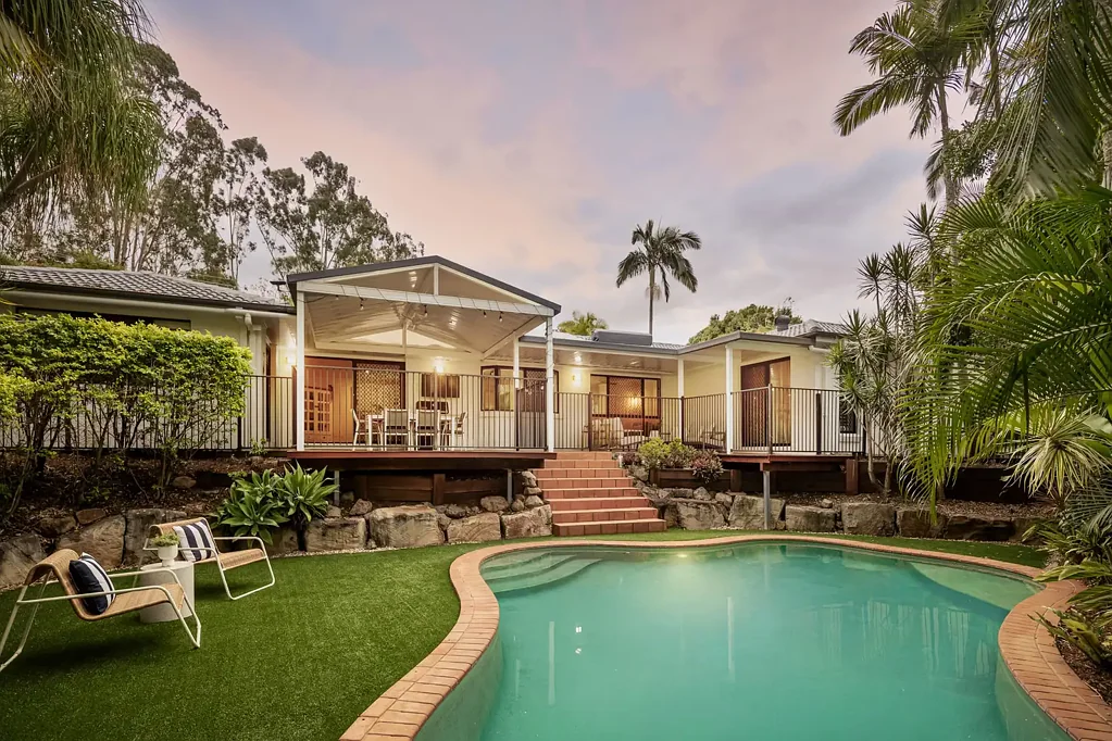 26 Oldfield Place, Brookfield, QLD 4069