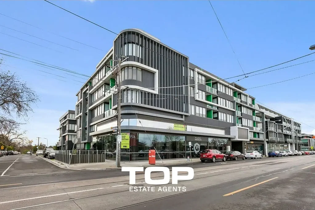 Essendon North 2 Bedroom Modern Living with Exceptional Convenience