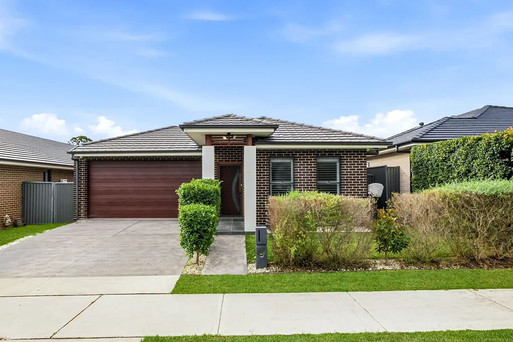 Jordan Springs 4Zimmer Modern Family Living with Multiple Living Areas & Outdoor Spa