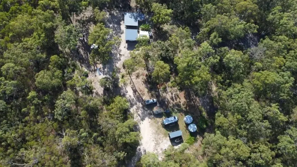 Deepwater COASTAL ESCAPE WITH OFF GRID COMFORT ON 40 ACRES