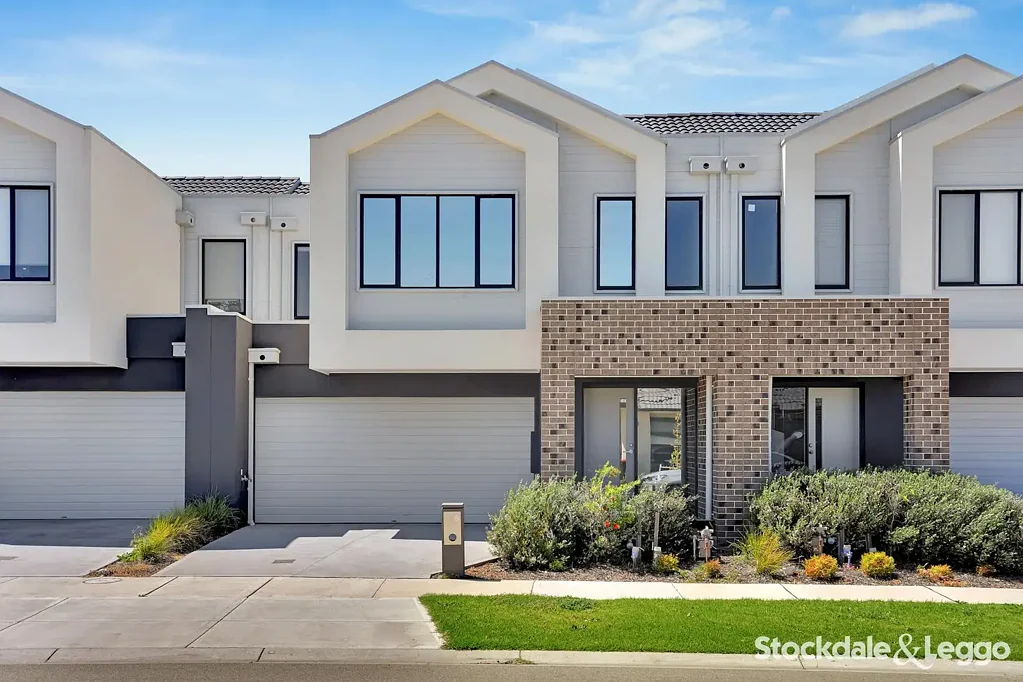 Stylish, Living in the Heart of Mandalay, Beveridge