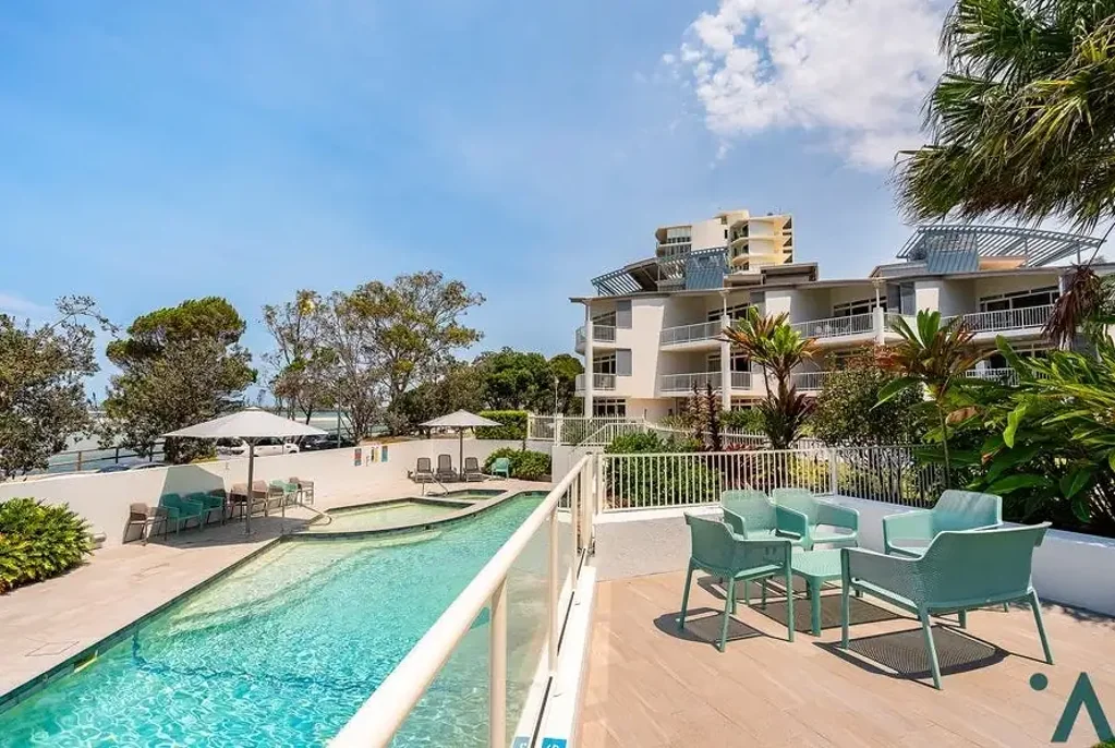 Beachfront Bliss Awaits – Luxury 2-Bedroom Apartment for Rent! 🏖️