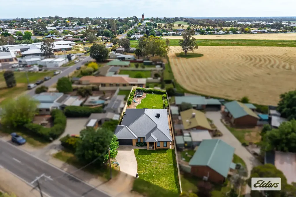 Rutherglen 4બેડરૂમ Modern Family Living In Rutherglen