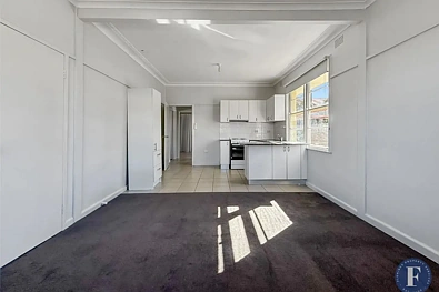 24 Spring Street, Forbes, NSW 2871, 2 slaapkamers, 2 badkamers, House