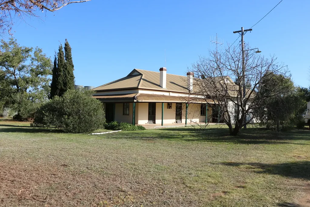 Parkes Idyllic Rural Lifestyle Setting