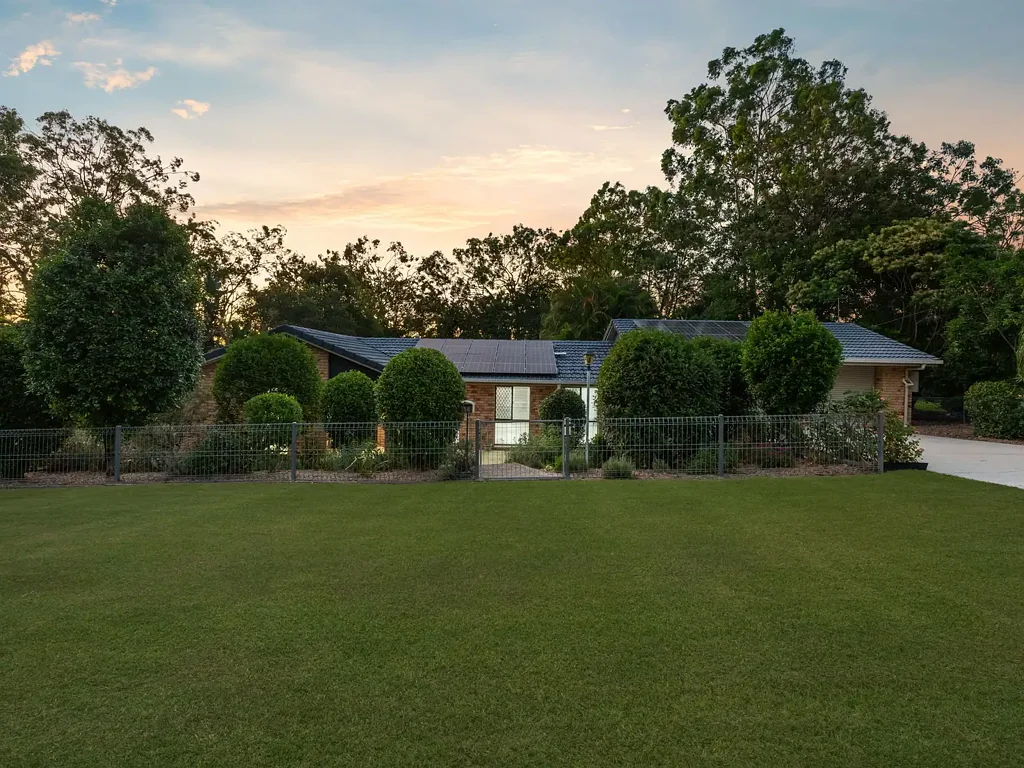 14 Elizabeth Street, Karalee, QLD 4306