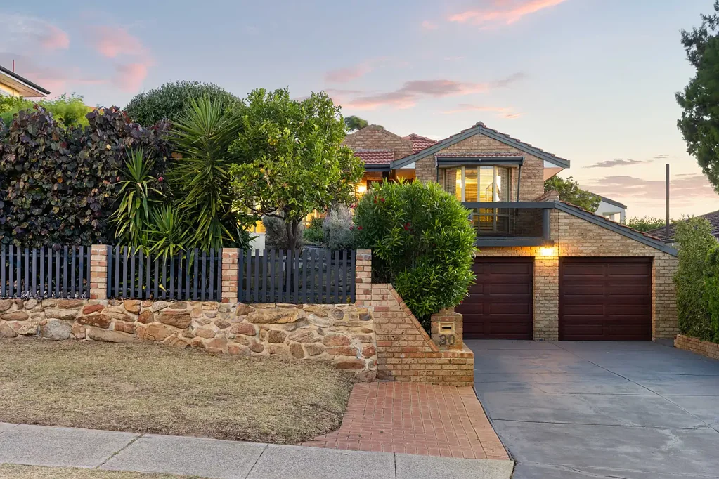 30 Campbell Drive, Hillarys, WA 6025