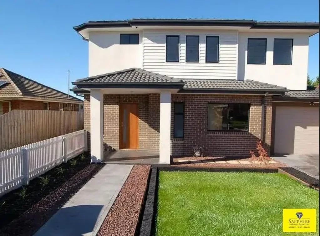 A Stylish, Light-Filled Residence in an Exceptional Location, Available Now!