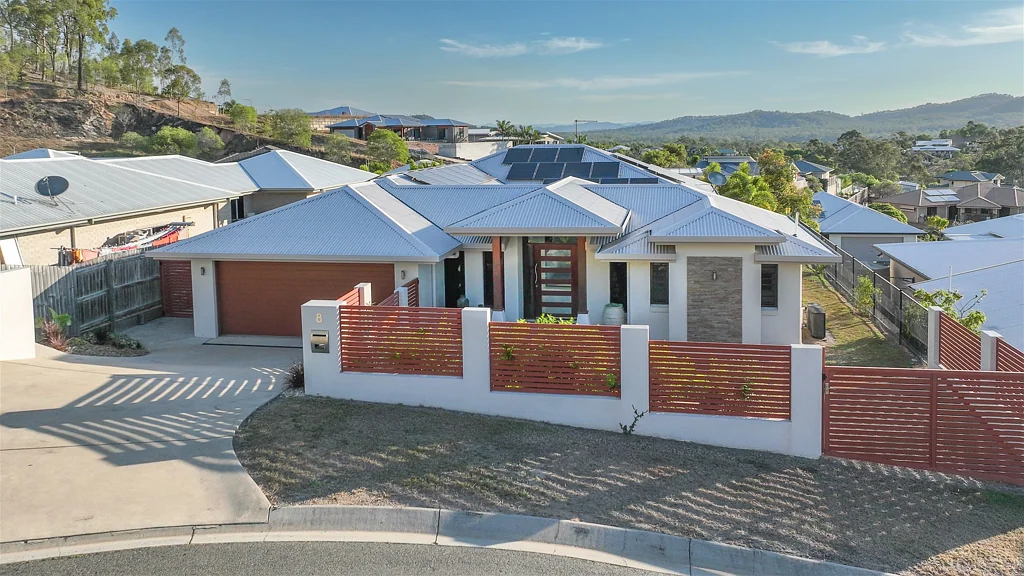 8 Wuruma Court, Clinton, QLD 4680