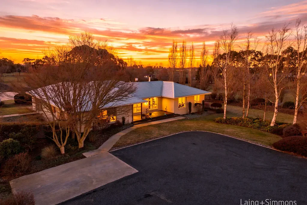 Guyra 4房  Your New England High Country Lifestyle Awaits