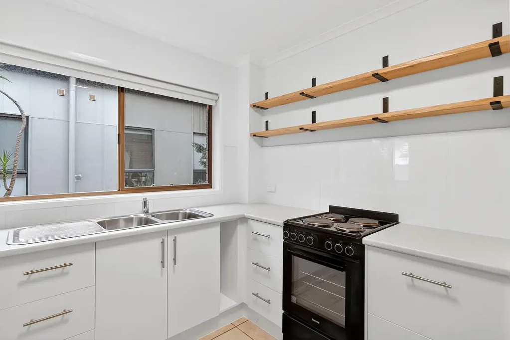 Renovated Coastal Apartment in Prime Labrador Location