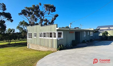 Greens Beach 4 Bedroom MINUTES FROM YOUR MORNING "TEE TIME"!