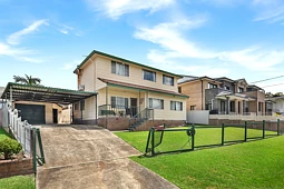 8 Martin Cres, Woodpark