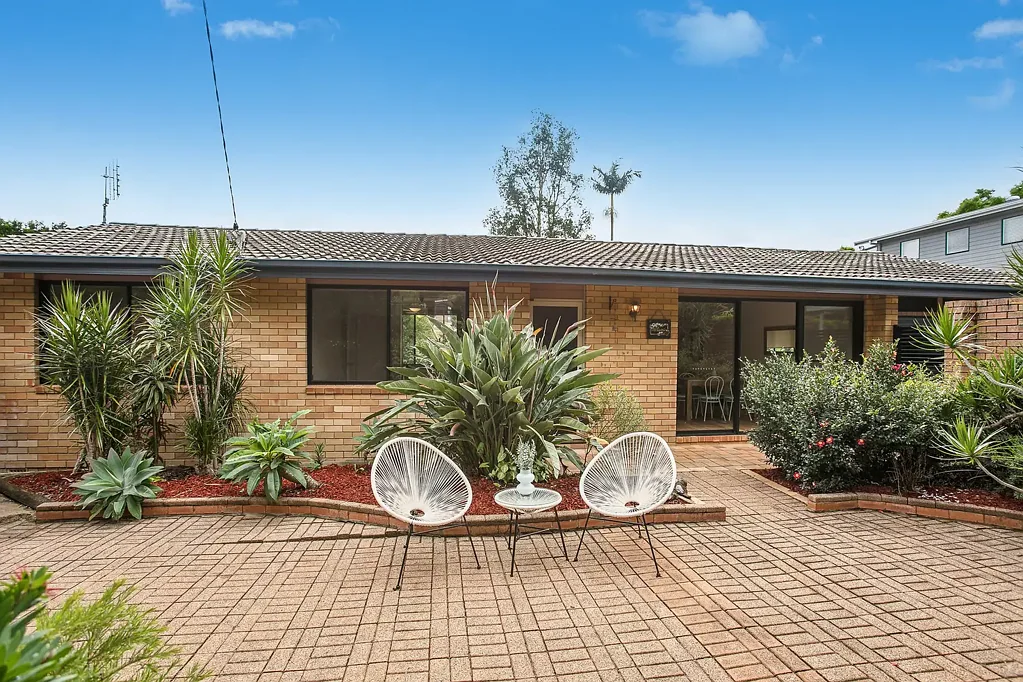 214 Brisbane Water Drive, Point Clare, NSW 2250