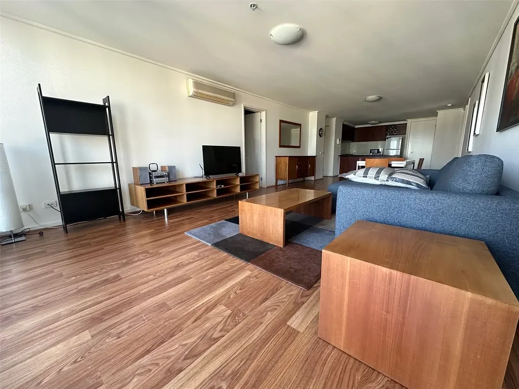Marvelous Three Bedroom Apartment in Perfect Location!