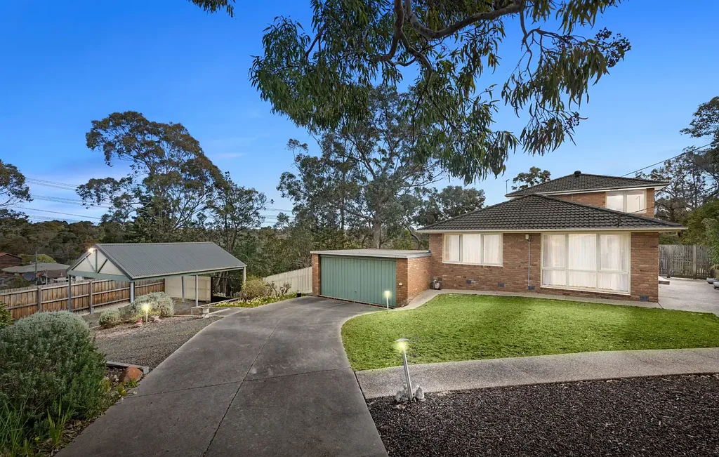 Ringwood North 5બેડરૂમ Spacious Family Living in a Peaceful Court Setting