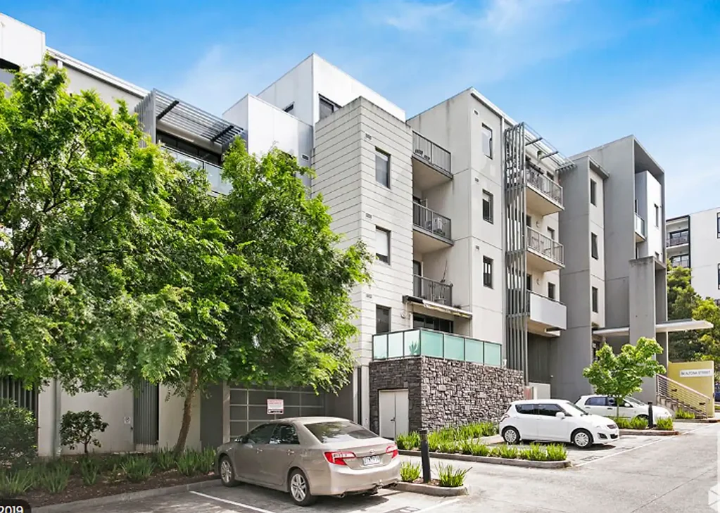 1-Bedroom Apartment with New Floorboards and Secure Parking