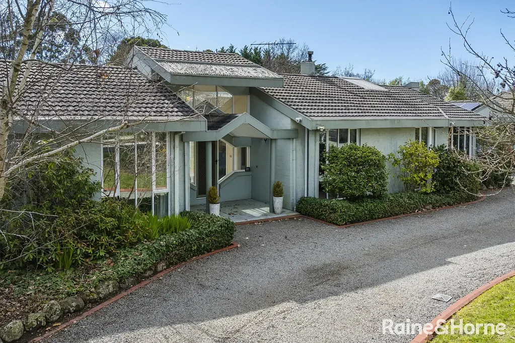 Gisborne 4房  Grand Family Living with Development Potential on 3983sqm (Approx.)