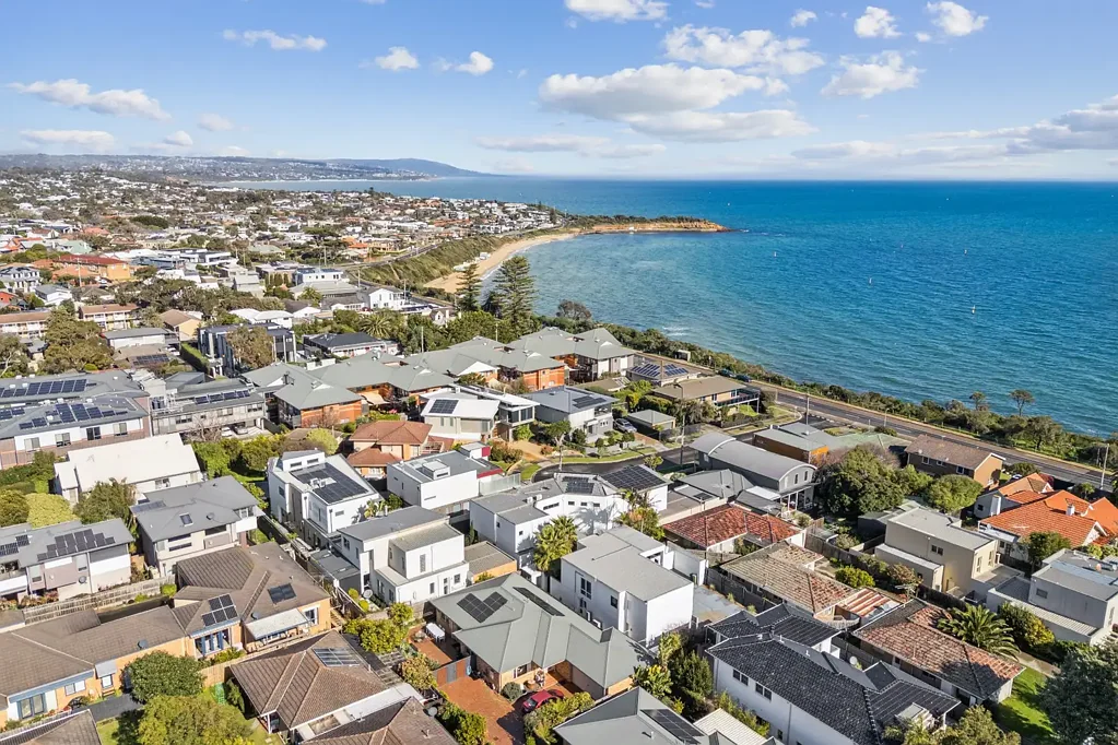 Mornington 3房 奢华海滨生活 Luxury Beachside Living
