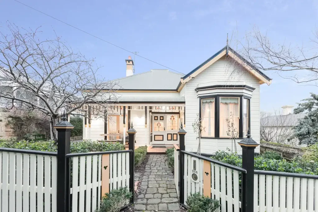 Warrnambool 4कमरा Forever Home in Prestigious Location