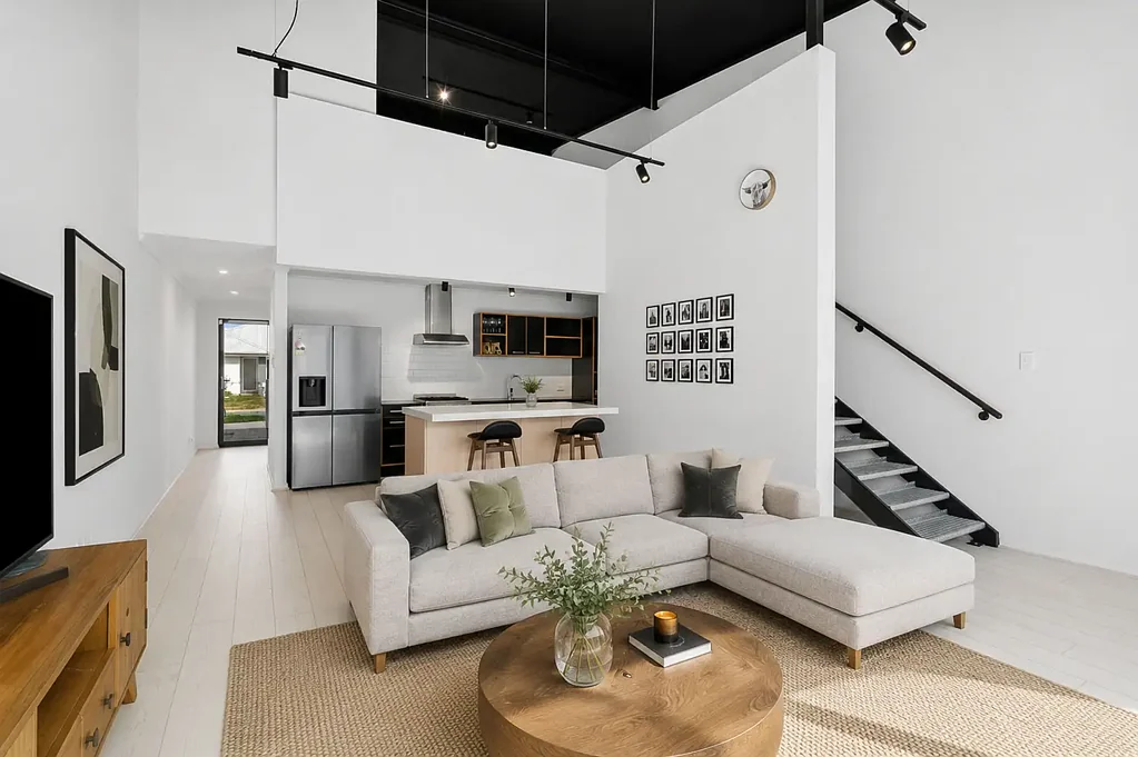 14 Ginrock Way, Golden Bay, WA 6174