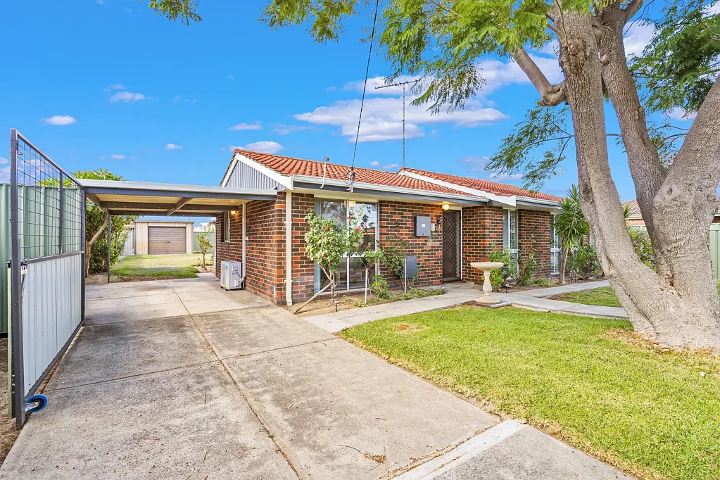 Mandurah 3chambre Big block & prime location.