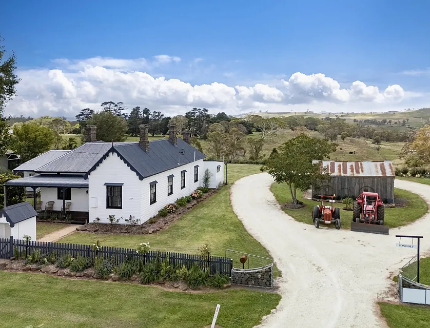 227 Falconer Street, Guyra, Tamworth, 5房, 2浴, House