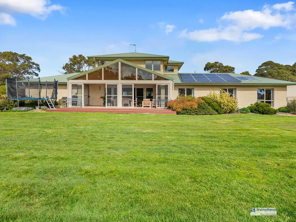 Inverloch 5房  Modern Retreat on 9.7 Acres