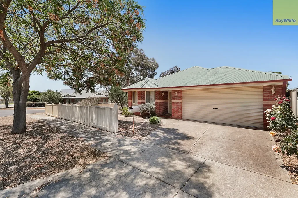 17 Grantleigh Drive, Darley, VIC 3340