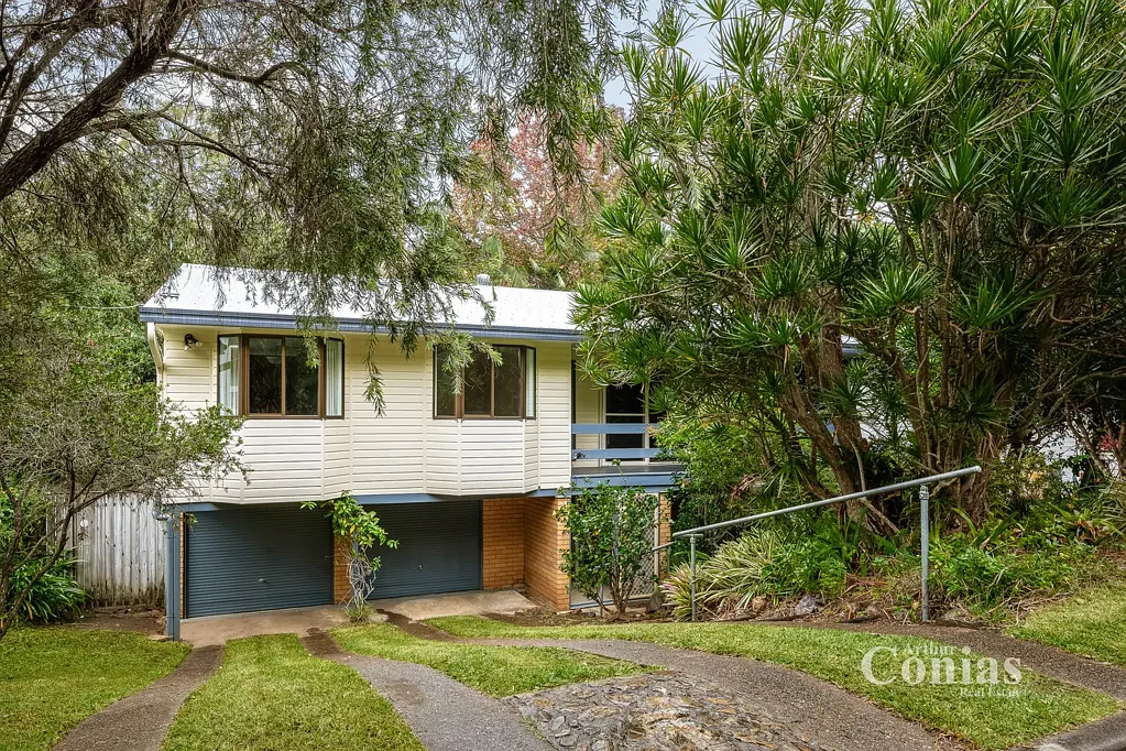 Kenmore 3Zimmer Family Living with Endless Potential in Leafy Kenmore