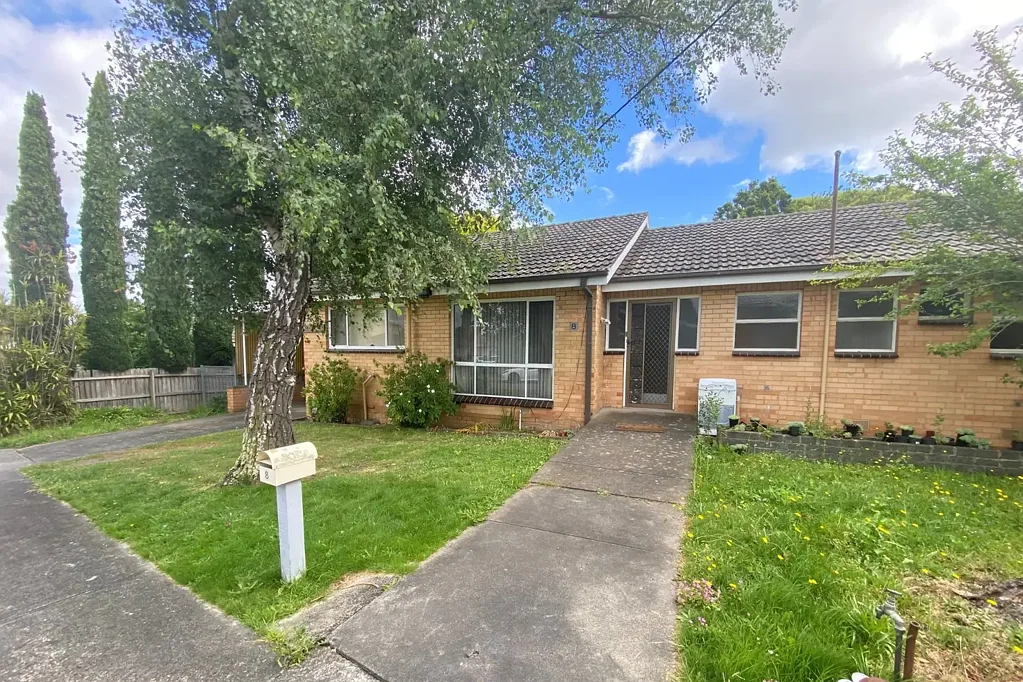 8 Sinclair Avenue, Morwell, VIC 3840