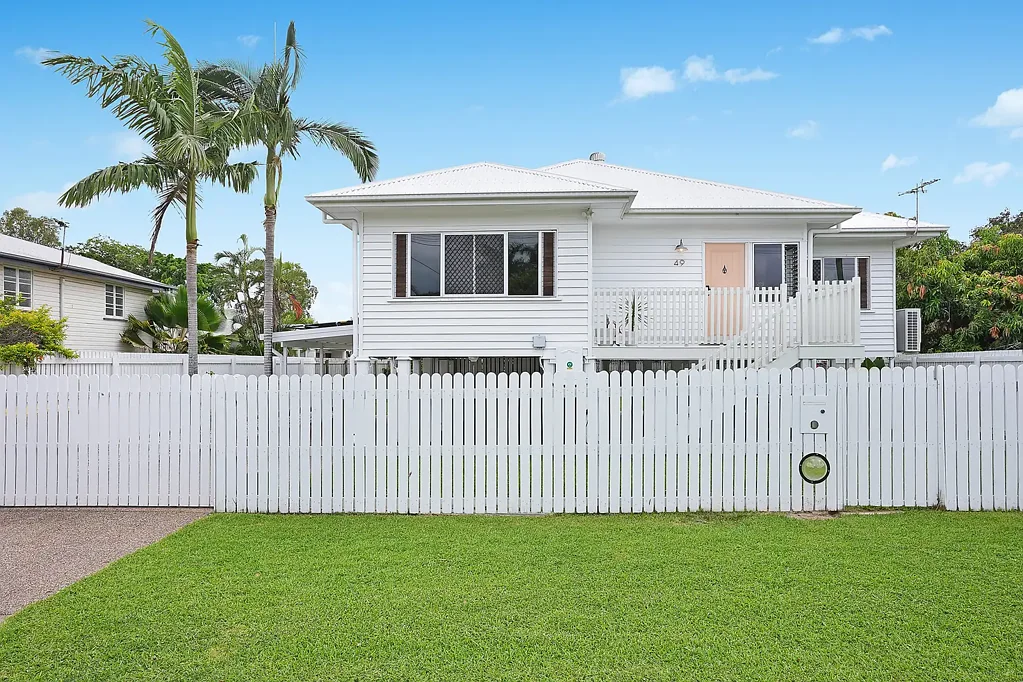 49 Goldring Street, Hermit Park, QLD 4812