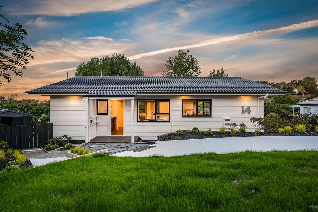14 Landsdale Place, Massey, Waitakere City, Auckland