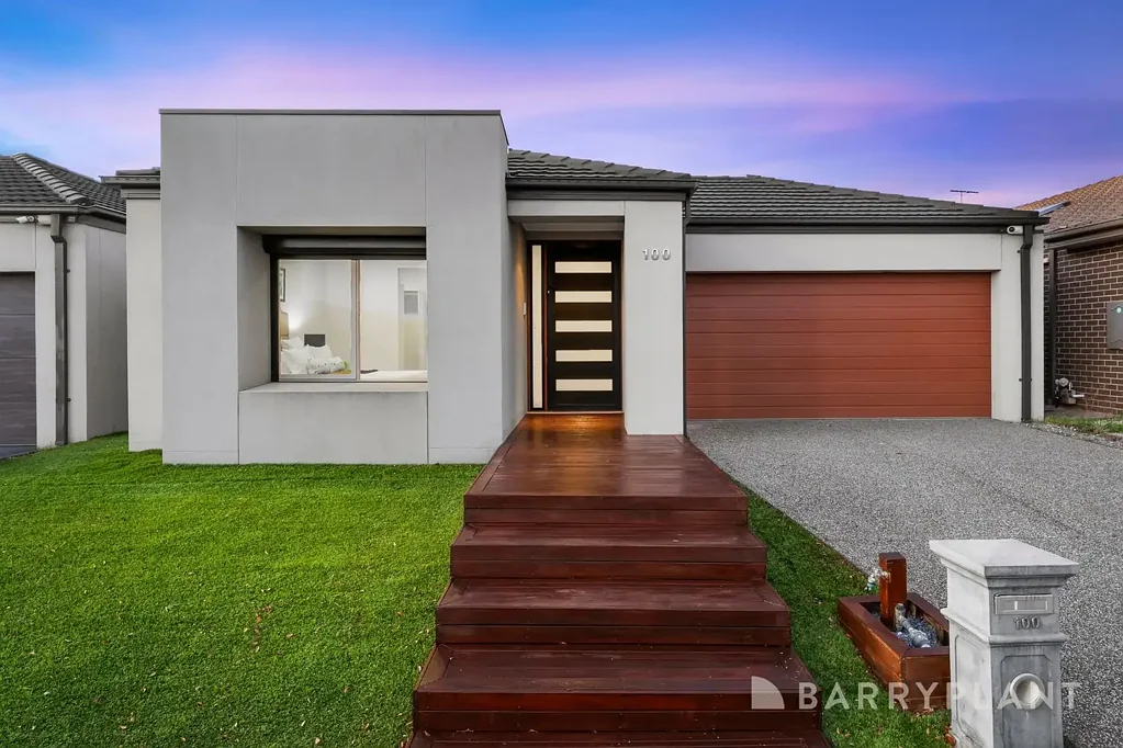 100 Hummingbird Boulevard, Tarneit, VIC 3029