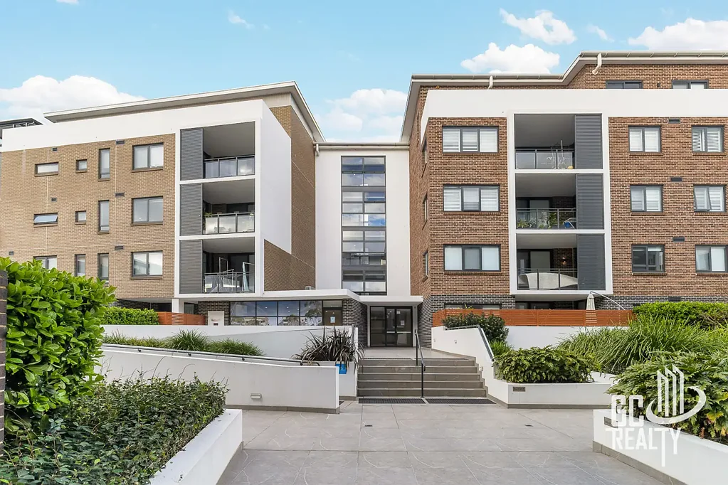 Kellyville 1 Bedroom Stylish 1 bedroom + Study apartment in a prime Kellyville Location