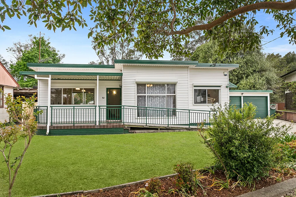 51 Kaylaur Crescent, Albion Park Rail, NSW 2527